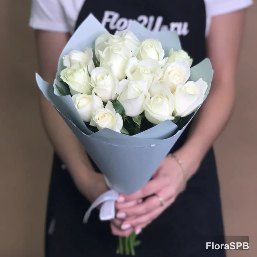 Букет «из 15 белых роз (40 см)»