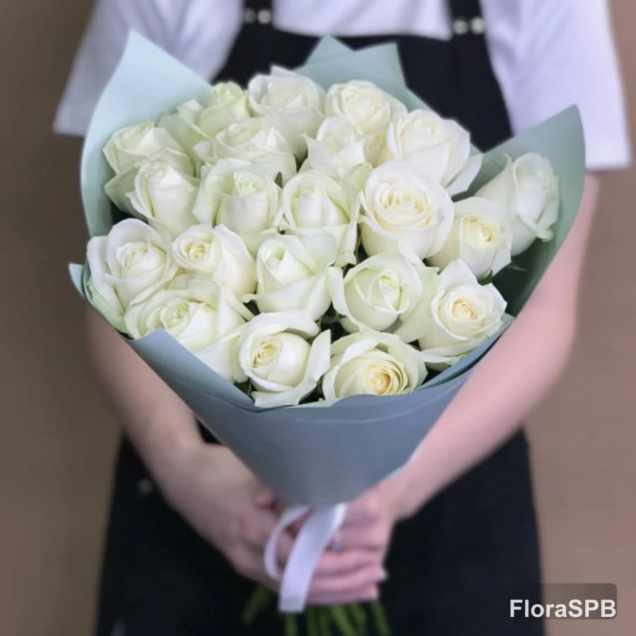 Букет «из 21 белой розы (40 см)»